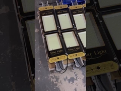 屋外道路駐車場 IP65 防水LED路灯