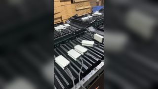 スタジアムやコート向けに IP66 防水 LED フラッドライト 200W ～ 500W を選ぶ理由をご覧ください。