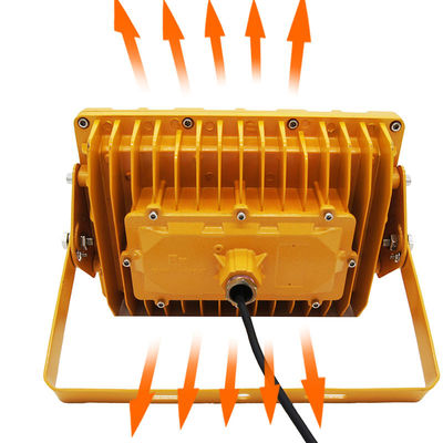 簡単に設置する IP66 防爆ランプ 危険場所のための 50W-200W 電力範囲