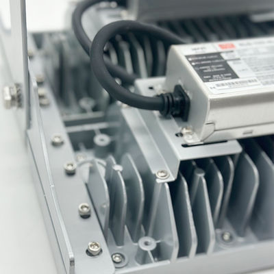 高輝度 IP66 防水 LED モジュール式投光器、50000 時間の長寿命、産業用照明向け