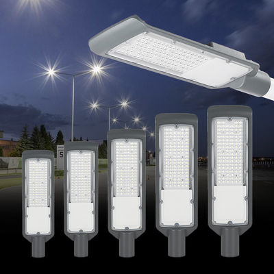 IP66 防水 屋外 LED ストリートライト SMD 2835 LED チップと5万時間の寿命