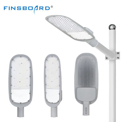 120lm/W 高効率のLED路灯 IP66防水とAC85-265V 広電圧で屋外高速道路照明