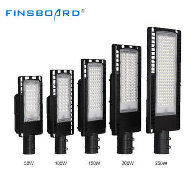 IP66 防水 LED 路灯 120 lm/W 効率と 3000K-6500K 色温