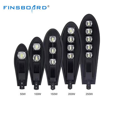 3000K-6500K 色温度 IP66 防水 LED 街路灯、120 lm/W 効率