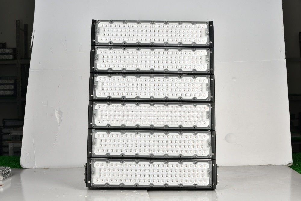 IP65防水 2000W LEDハイマストライト スタジアムおよび屋外用投光器、50000時間の寿命