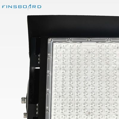120lm/w IP66 格子 LED スタジアム照明 90° レンズ角度