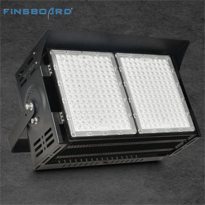 120lm/w IP66 格子 LED スタジアム照明 90° レンズ角度