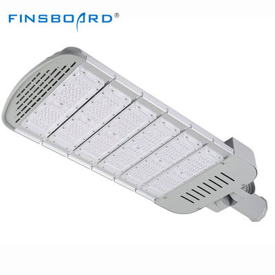 頑丈で耐久性のある抗UV屋外LEDストリートライト IP65 SMD3030